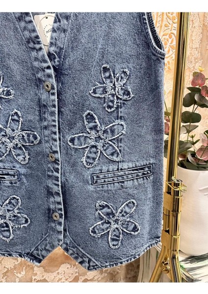 Arkası Yırtmaç Detaylı Kadın Denim Yelek - Mavi