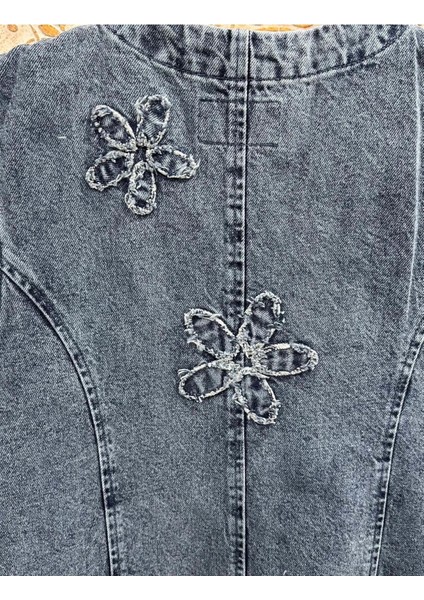 Arkası Yırtmaç Detaylı Kadın Denim Yelek - Mavi
