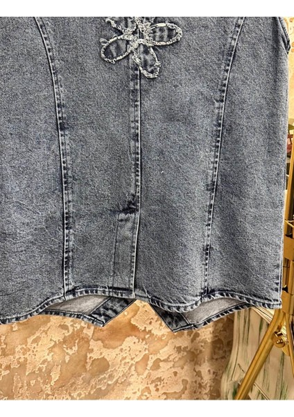 Arkası Yırtmaç Detaylı Kadın Denim Yelek - Mavi