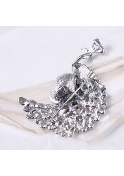 Safir Taşlı Gümüş Renk Rodyumlu Zirkon Taşlı Tasarım Tavuskuşu Broş modelleri