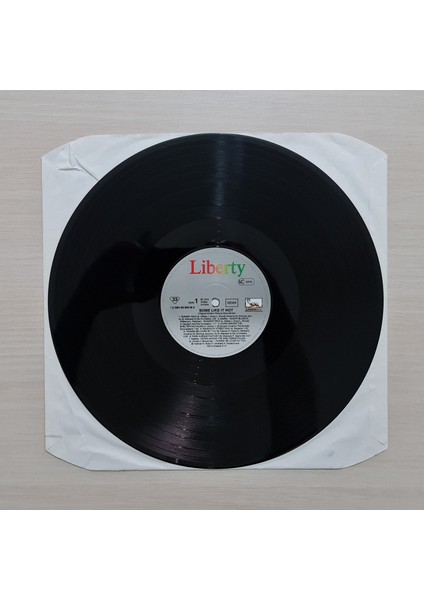 Some Like It Hot (Bazıları Sıcak Sever) - Marilyn Monroe - Soundtrack - 1974 - Dönem Baskı Plak - Longplay - Lp