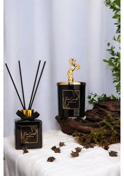 Dekoratif At Başlıklı Gold Detaylı Çubuklu Oda Kokusu 100 ml ve Siyah Bardak Mum Seti fırsatları