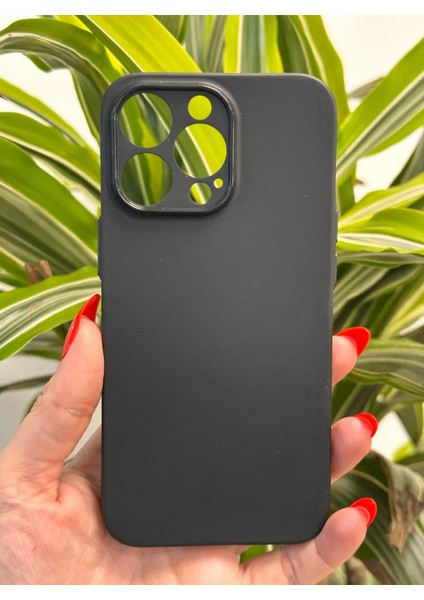 iPhone 13 Pro Ultra İnce Mat Silikon Kılıf