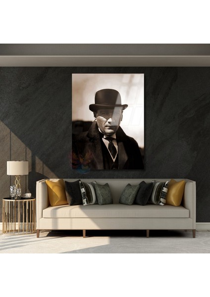 Şapkalı Atatürk Görseli Cam Tablo Dijital Baskı Ev Ofis Dekoru Hd Dijital Baskı Tablo