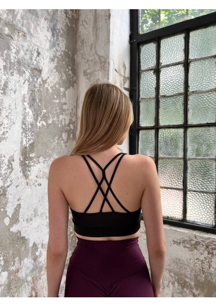 Sırtı Çapraz Ip Detaylı Sporcu Sütyeni modelleri