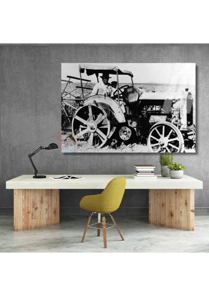 Traktör Süren Atatürk Tablosu Cam Tablo Hd Dijital Baskı Yatay Duvar Tablosu