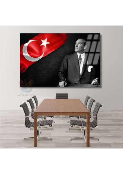 Atatürk ve Bayrak Temalı Cam Tablo Okul Ofis Tablosu Yatay Duvar Dekoru