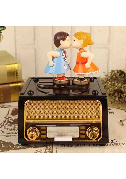 Nostaljik Radyo Görünümlü Hareketli Kurmalı Öpüşen Çift Müzik Kutusu Vintage Konsept Hediyelik Retro Tasarım Takı Çekmeceli Romantik Dekoratif Set