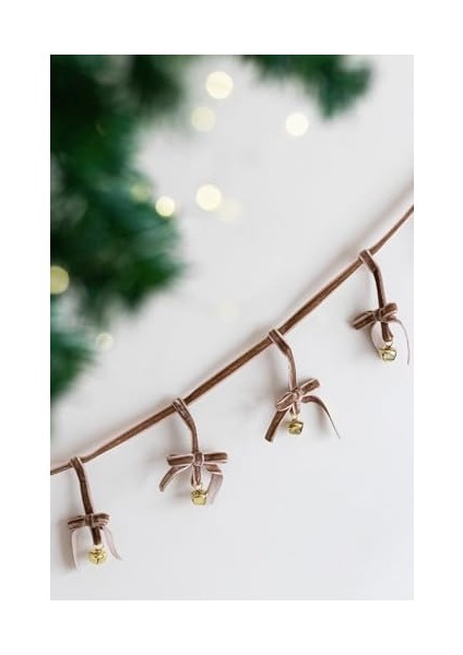 & Stone Yılbaşı Kadife Kurdele Gold Zilli Zincir Noel Çam Ağaç Süsü