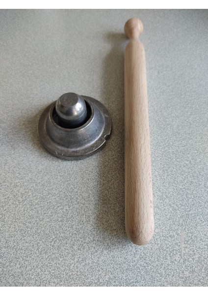 Içli Köfte Aparatı No:10-12 ( 6,9 Cm) + Köfte Incelticı Ahşap Çubuk