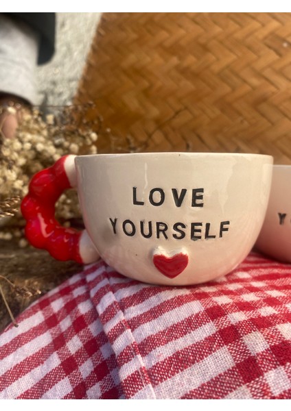 'love Yourself' Mottolu Yazılı Fincan fiyatları