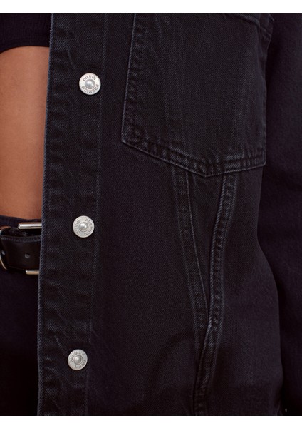 50749 Ön Bölümü Dikişli Oversize Denim Gömlek-Siyah fırsatları