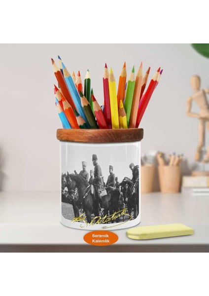 At Üstünde Mustafa Kemal Atatürk Ahşap Seramik KALEMLIK-813 fiyatları