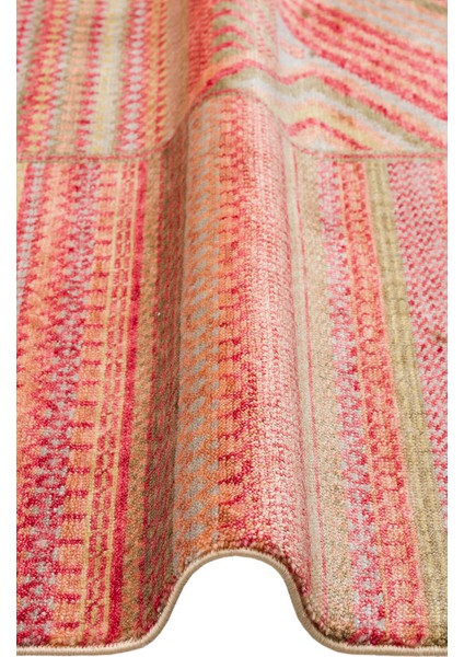Zr 18 Red Multy - Zara - Otantik Desenli El Emeği Üretilen Modern Uşak Halısı