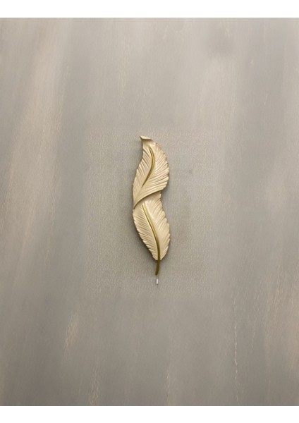 Tüy Aplik Led'li Pilli Dekoratif Duvar Aydınlatma Bej-Gold 60*16 cm