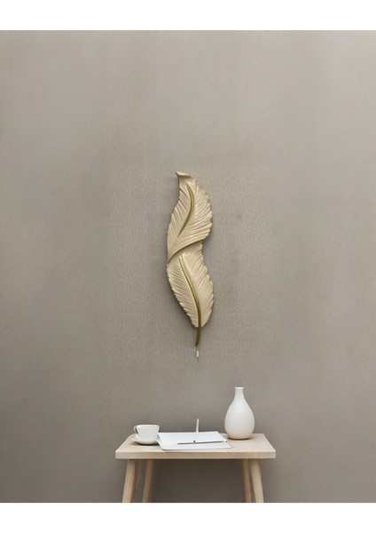 Tüy Aplik Led'li Pilli Dekoratif Duvar Aydınlatma Bej-Gold 60*16 cm