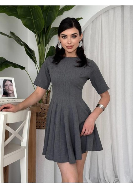 Butik Crem Pliseli Elbise
