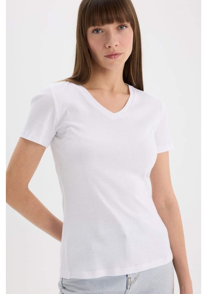 Slim Fit Dar Kesim V Yaka Ribana Basic Düz Kısa Kollu Beyaz Tişört I1080AZ25SP