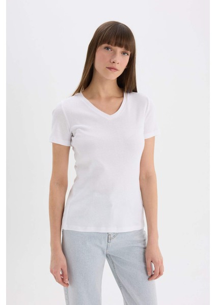 Slim Fit Dar Kesim V Yaka Ribana Basic Düz Kısa Kollu Beyaz Tişört I1080AZ25SP