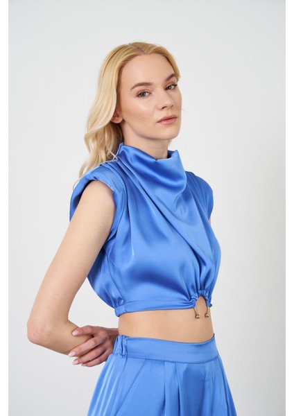 Halka Detaylı Pileli Saten Bluz-Mavi modelleri