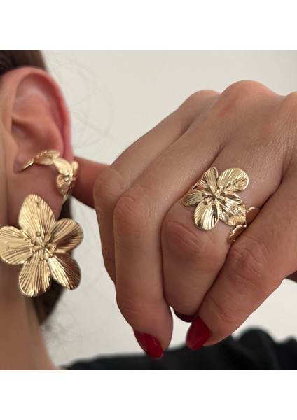 Gold /çiçek Motifli Kıkırdak(Yüzük)-Küpe Seti