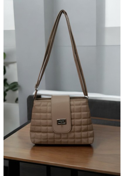 Kadın Vizon Kapitone Omuz Çantası fırsatları