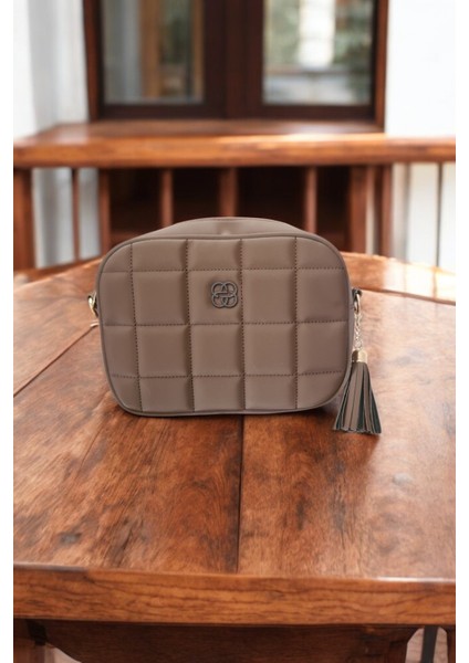 Kadın Kahverengi Kalın Askılı Kapitone Omuz Çantası