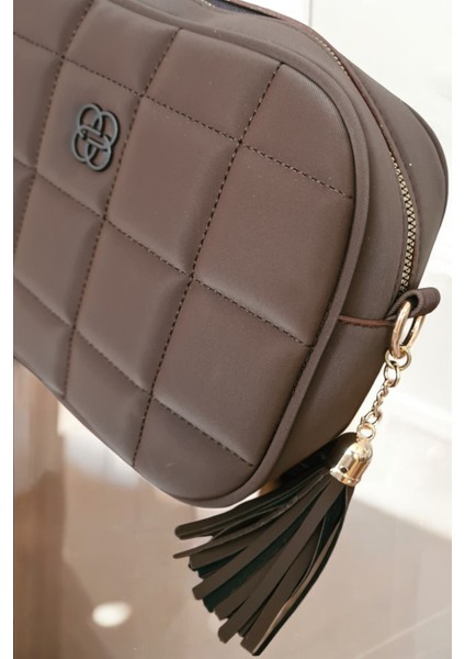 Kadın Kahverengi Kalın Askılı Kapitone Omuz Çantası