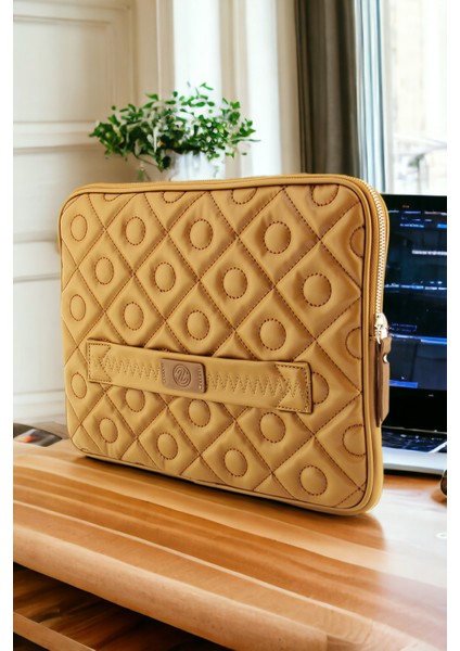 Unisex Vizon Uyumlu Kapitone Laptop Kılıfı