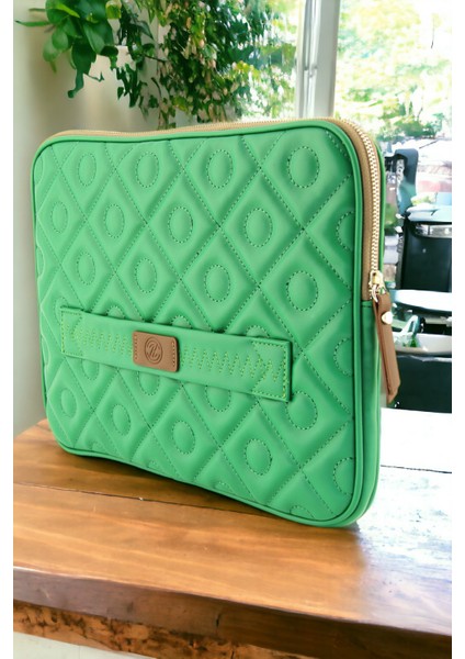 Unisex Vizon Uyumlu Kapitone Laptop Kılıfı