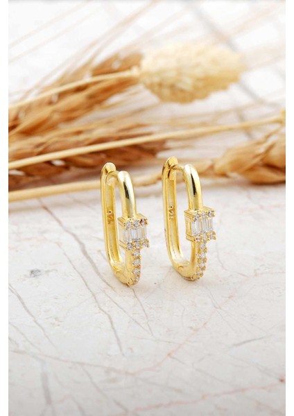 Baget Taşlı Oval Altın Kaplama Gümüş Küpe 7258