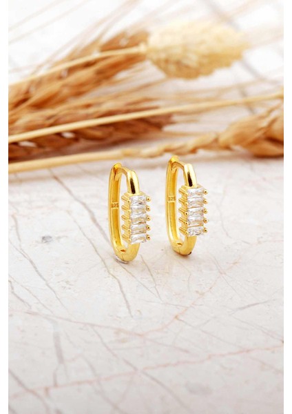 Baget Taşlı Oval Küçük Boy Altın Kaplama Gümüş Küpe 7261