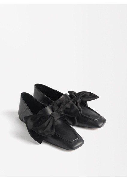 Fiyonklu Deri Loafer