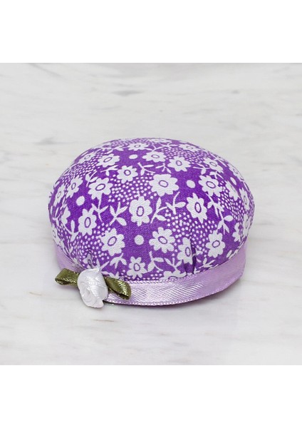 Kola Takılabilir Iğnedenlik Mor Çiçekli