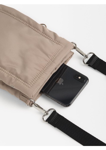 Teknik Kumaş Çapraz Askılı Çanta fırsatları