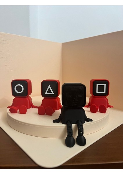 Squid Game Figür 4 Lü Set