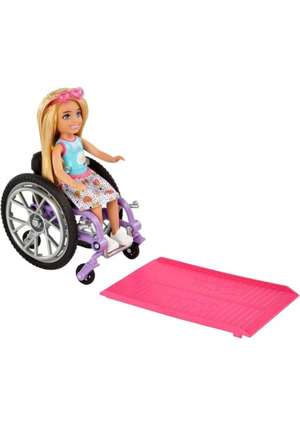 Chelsea Bebek ve Tekerlekli Sandalyesi HGP29 modelleri