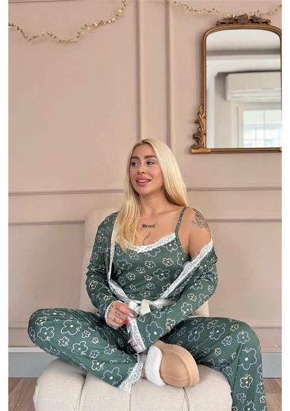 Yeşil Çizgi Çiçek Desenli Sabahlıklı Pegasus Pijama Takımı modelleri