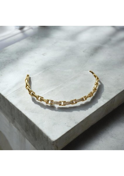 Vip Arası Taşlı Gold Bileklik