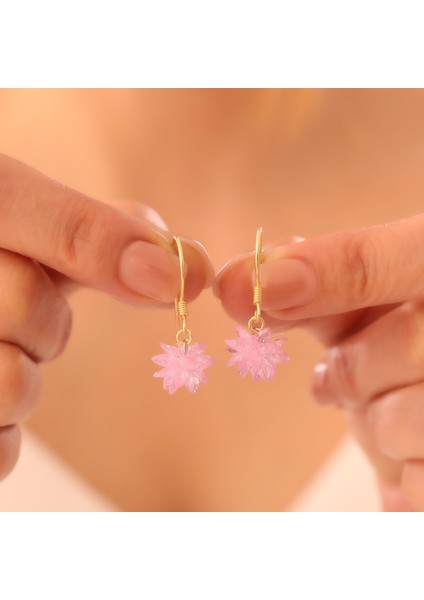 925 Ayar Gümüş Pembe Kristal Taşlı Lotus Küpe