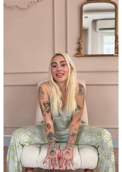 Yeşil Monday Morning Baskılı Ip Askılı Örme Kadın Pijama Takımı fiyatları