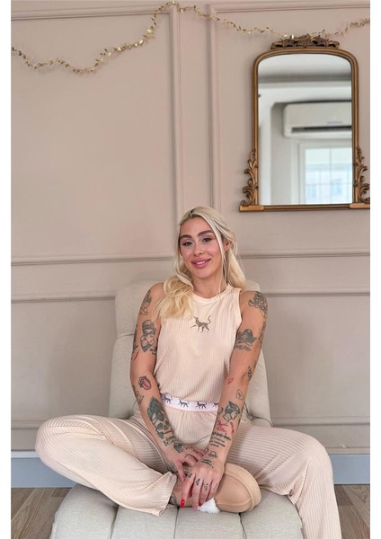 Bej Savannah Leopar Desenli Örme Sıfır Kol Kadın Pijama Takımı