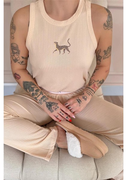 Bej Savannah Leopar Desenli Örme Sıfır Kol Kadın Pijama Takımı