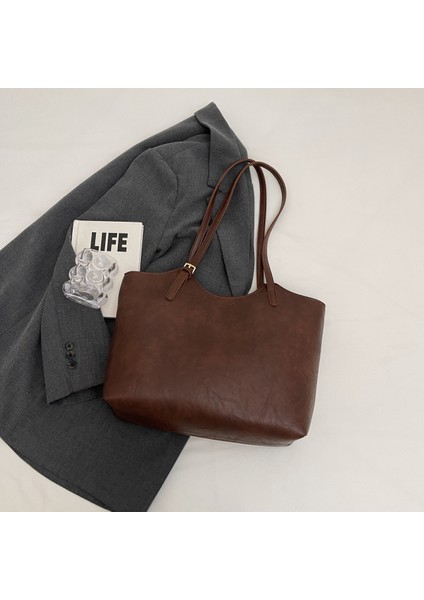 Yeni Retro Yumuşak Tote Çanta Sonbahar ve Kış Bayan Büyük Kapasiteli Işe Gidip Gelme Çantası Moda Rahat El Kavrama Deseni Trend Omuz Çantası (Yurt Dışından)