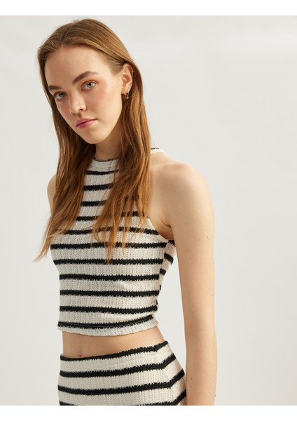Çizgili Halter Yaka Kolsuz Crop Kroşe Üst