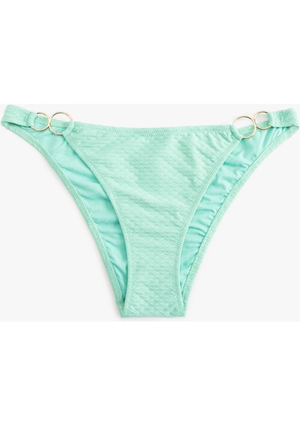 Astarlı Aksesuar Detaylı Dokulu Bikini Altı