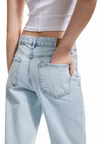 Pamuklu Yıpratma Detaylı Düz Paça Denim Pantolon - Straight Fit Jean modelleri