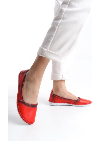 Kadın Deri Babet Dikiş Detaylı Hafif Taban Yuvarlak Burun Günlük Ayakkabı