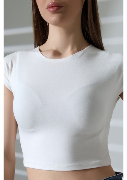 Düşük Kol Fitted Vücuda Oturan Bisiklet Yaka Kadın Basic Crop T-Shirt 21932 Ekru fiyatları