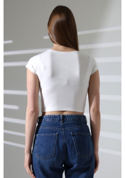 Düşük Kol Fitted Vücuda Oturan Bisiklet Yaka Kadın Basic Crop T-Shirt 21932 Ekru fırsatları